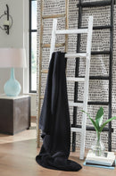 Gayelery Throw - Michael's Discount Furniture