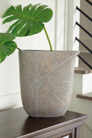 Ardenley Vase - Michael's Discount Furniture