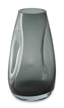 Beamund Vase - Michael's Discount Furniture