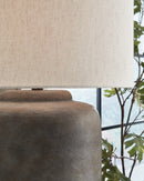 Zandophen Table Lamp - Michael's Discount Furniture