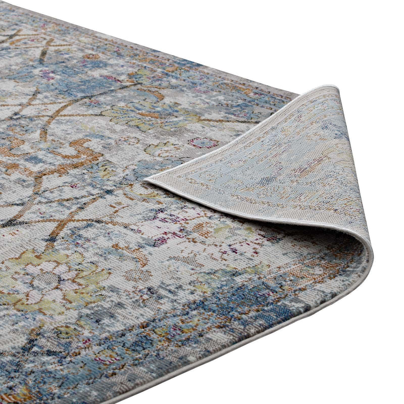 Minu Distressed Floral Lattice 8x10 Area Rug