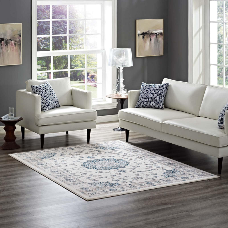 Lilja Distressed Vintage Persian Medallion 5x8 Area Rug