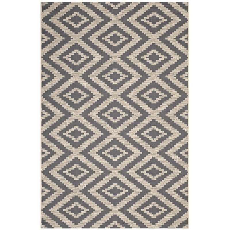 Jagged Geometric Diamond Trellis 5x8 Indoor and Outdoor Area Rug