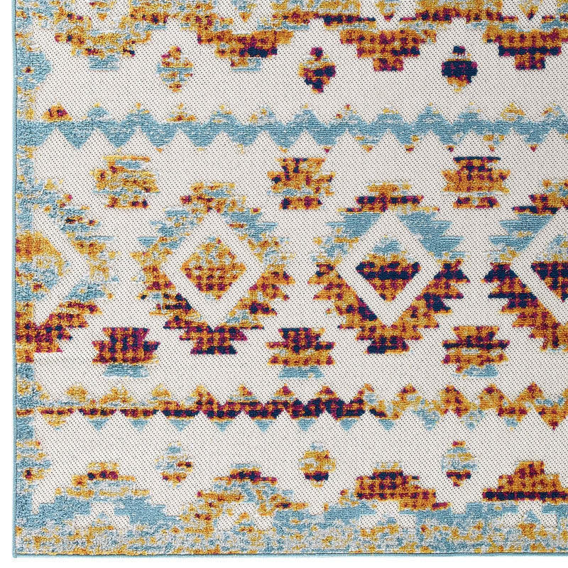 Reflect Takara Abstract Diamond Moroccan Trellis 5x8 Indoor and Outdoor Area Rug