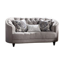 Loveseat w/3 Pillows