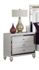 Homelegance Alonza 3 Drawer Nightstand in White 1845-4