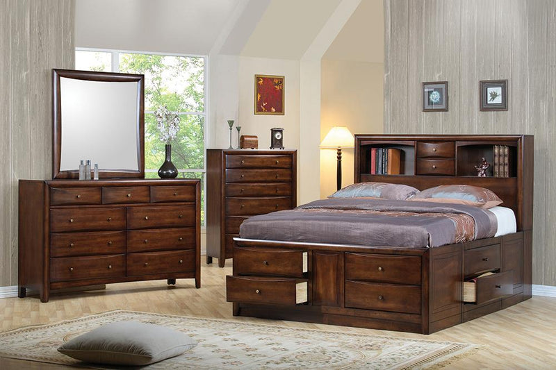 Hillary and Scottsdale Cappuccino King Four-Piece Bedroom Set