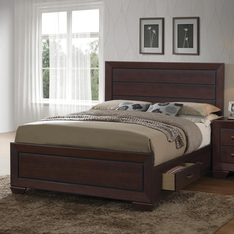 G204393 Fenbrook Transitional Dark Cocoa Queen Bed