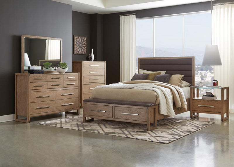 G222853 E King Bed