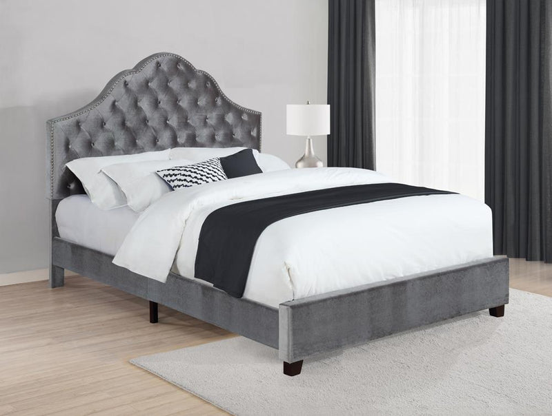 G315891 E King Bed