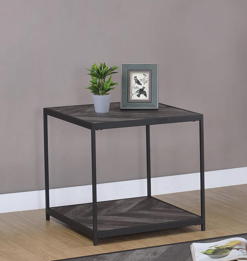 G708168 End Table