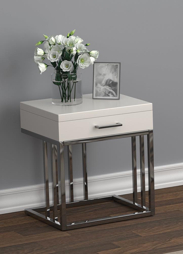 G723138 End Table