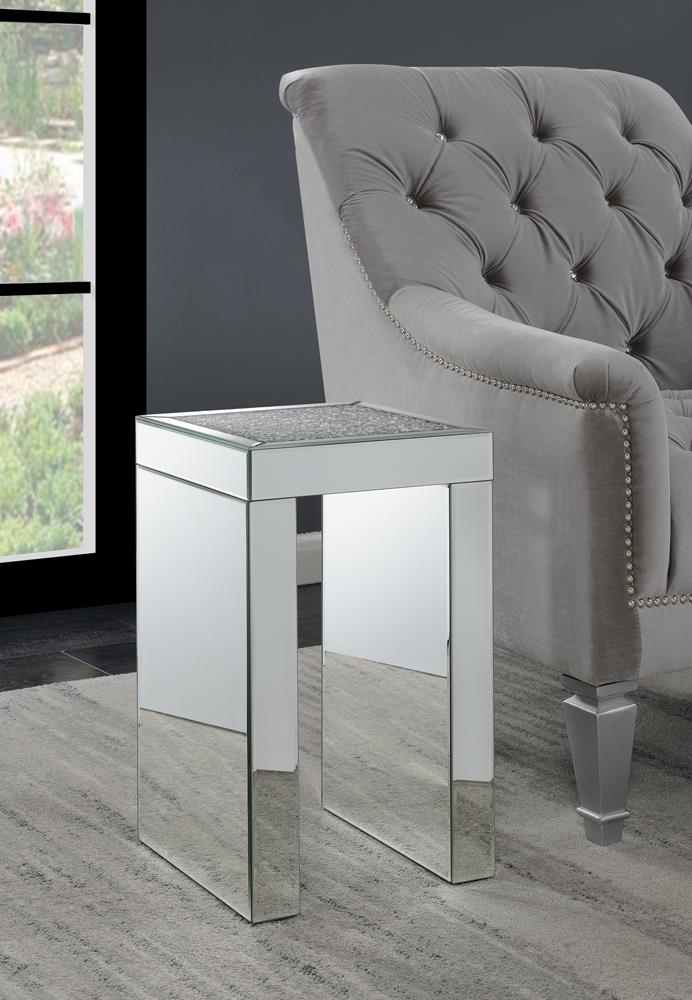 G930207 Contemporary Mirrored Side Table