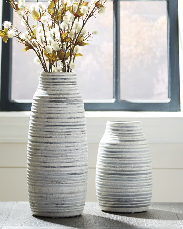 Donaver Vase (Set of 2)
