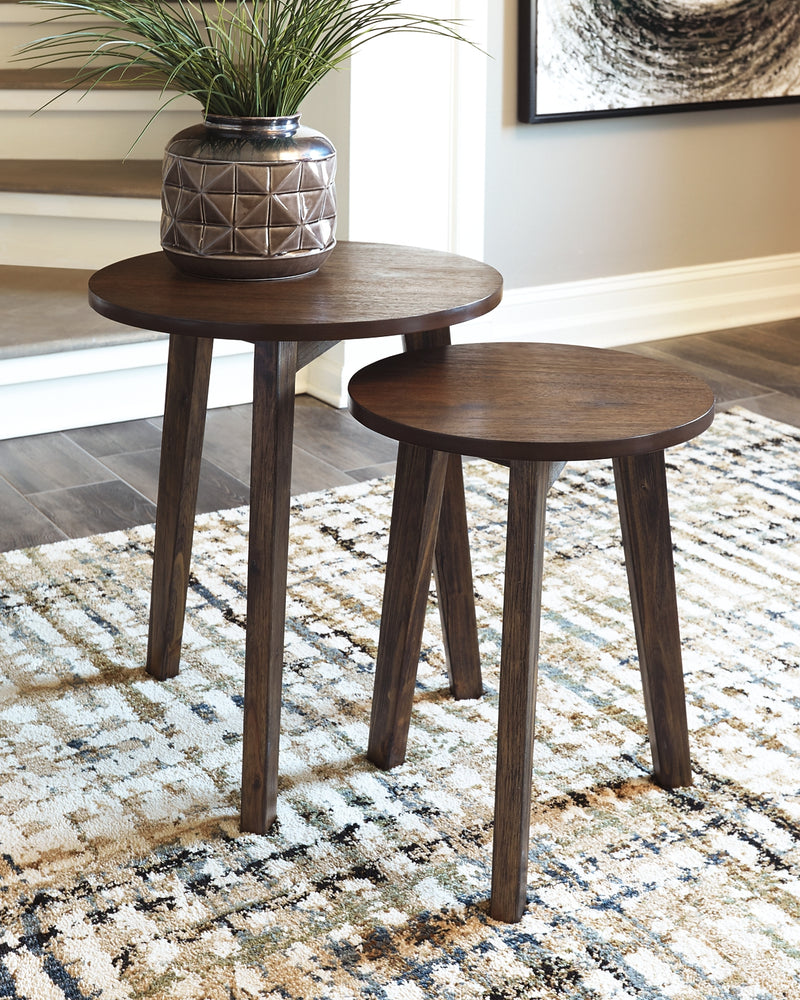Clydmont Accent Table (Set of 2)