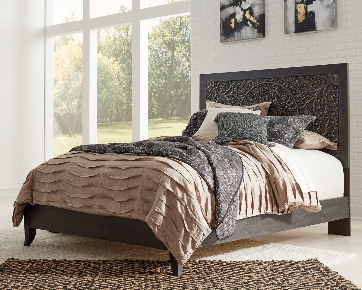 Paxberry Queen Panel Bed